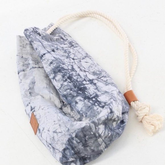 OSEI DURO - Picture 2 of 3